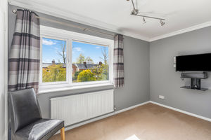 Gauntlets Close Bloxham